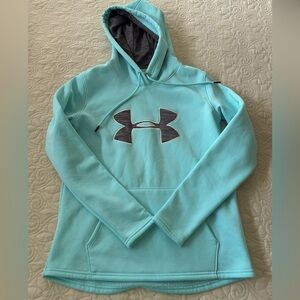 NWOT Under Armour Hoodie with pocket
